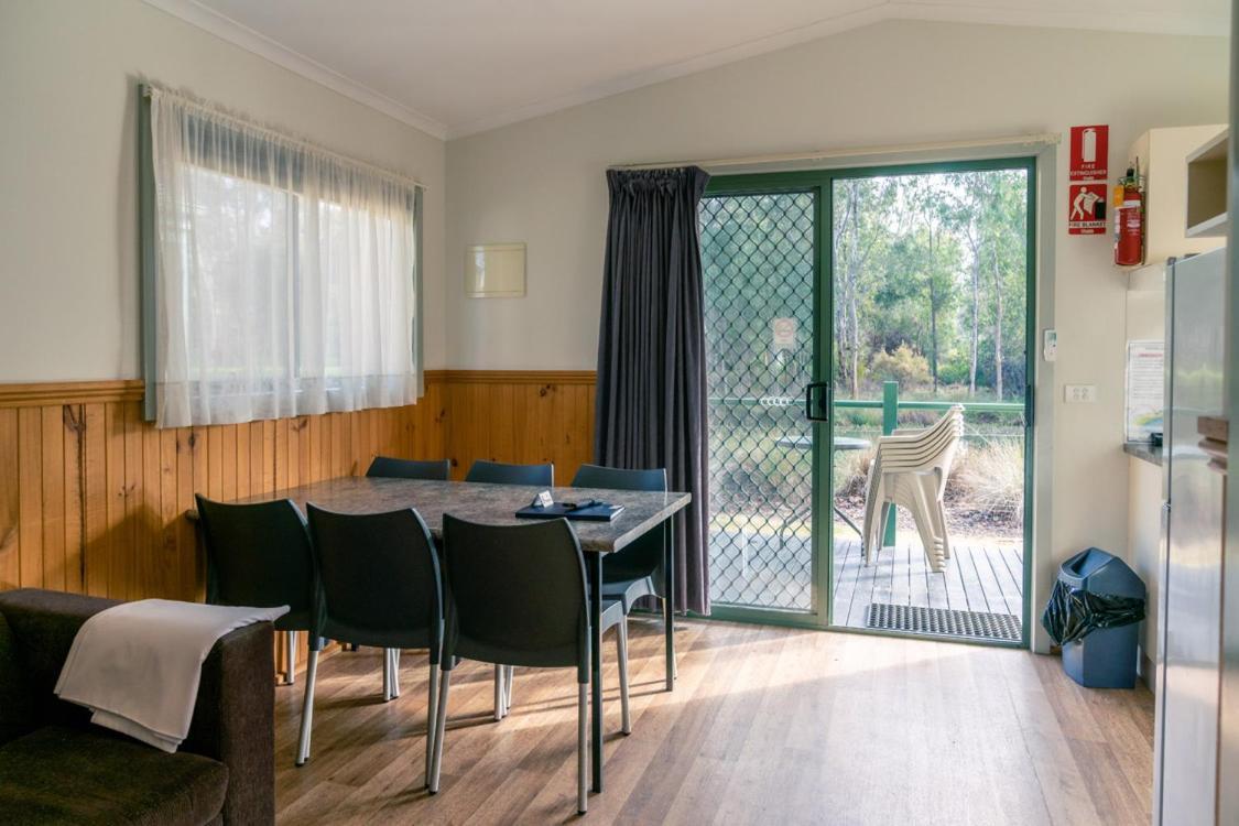 Victoria Lake Holiday Park Shepparton Exterior foto