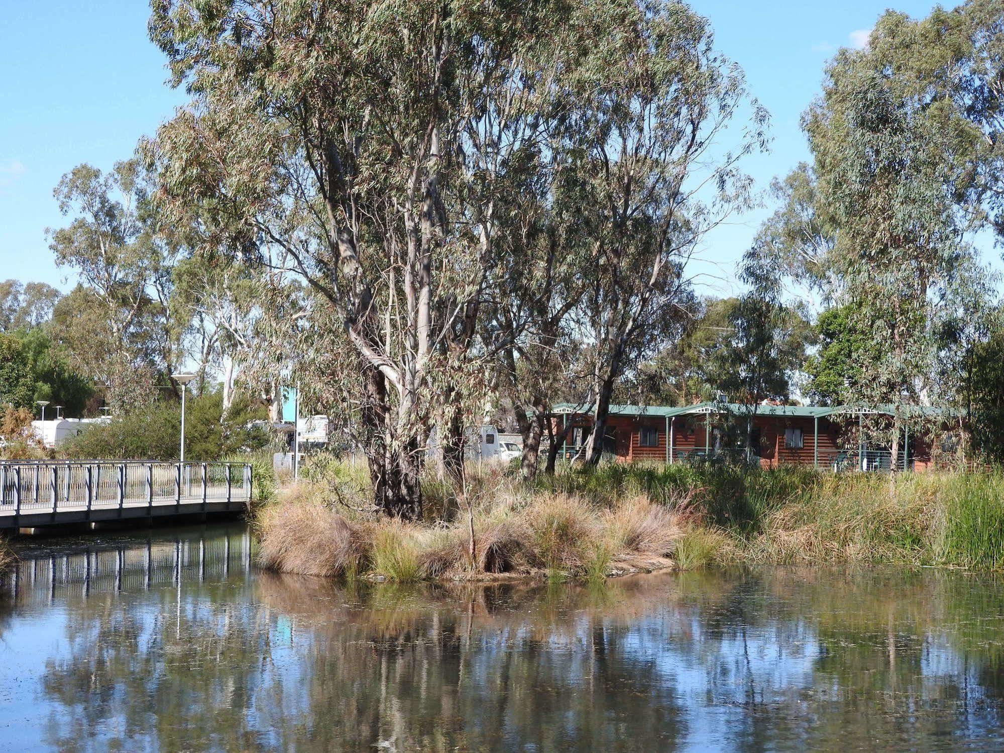 Victoria Lake Holiday Park Shepparton Exterior foto